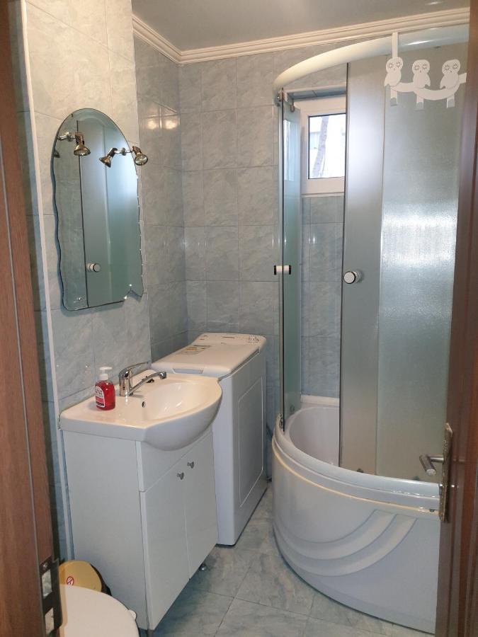 Alin Apartament Apartment ยาช ภายนอก รูปภาพ